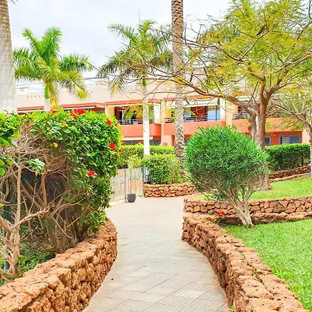 Апартаменты Sea&sun Paradise, Heated Pool, 2br, Parking