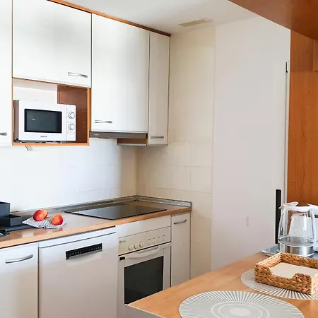 Апартаменты Sea&sun Paradise, Heated Pool, 2br, Parking *