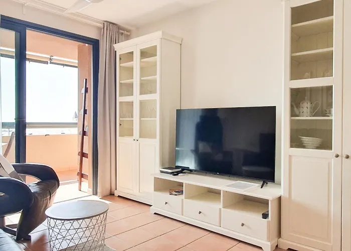 Apartamento Sea&sun Paradise, Heated Pool, 2br, Parking