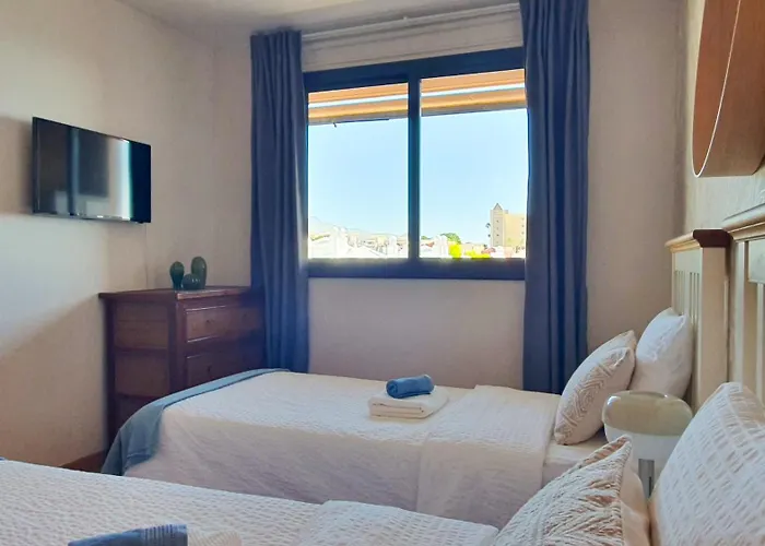 Sea&sun Paradise, Heated Pool, 2br, Parking Apartamento